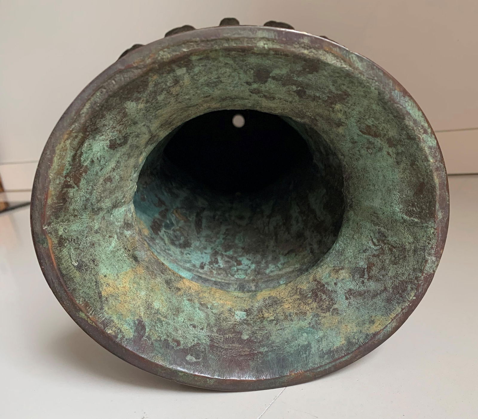 Chinese Achaistic Late Shang Dynasty Inlaid Bronze Gu Vessel - 11