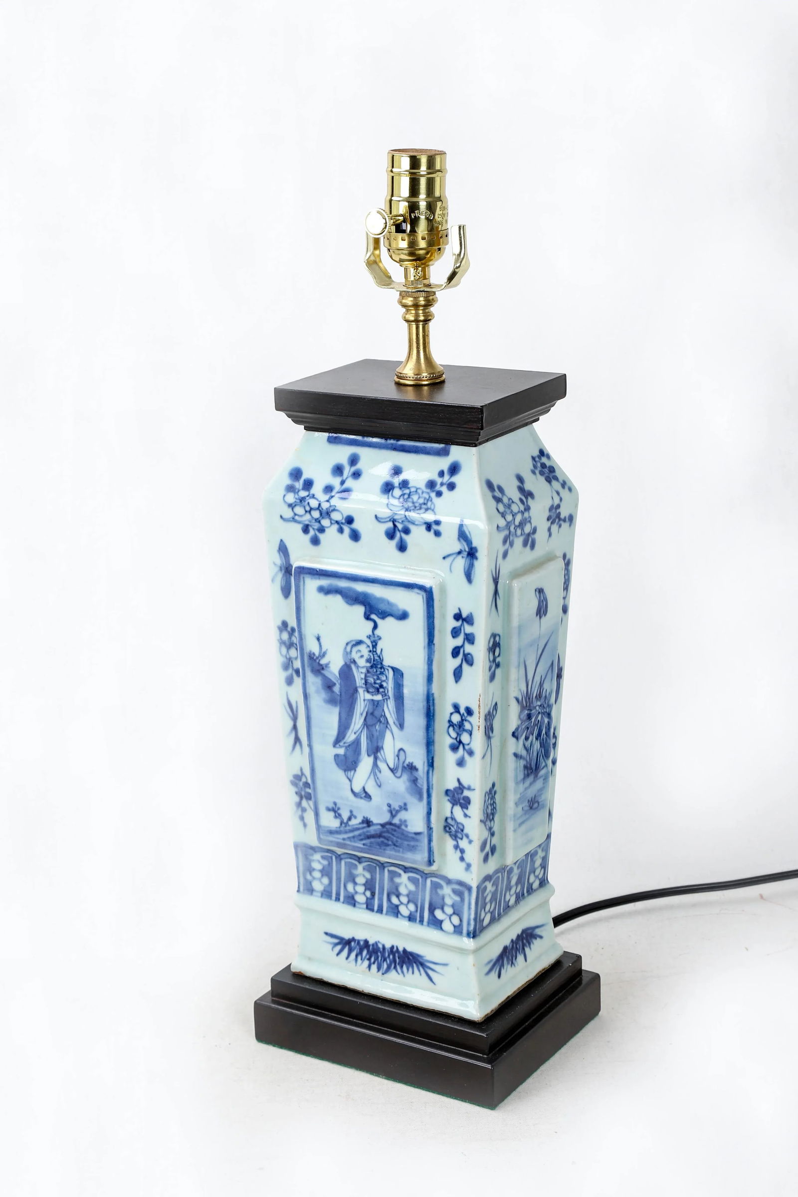 Vintage Qing Dynasty Blue and White Porcelain Square Vase Lamp - 4