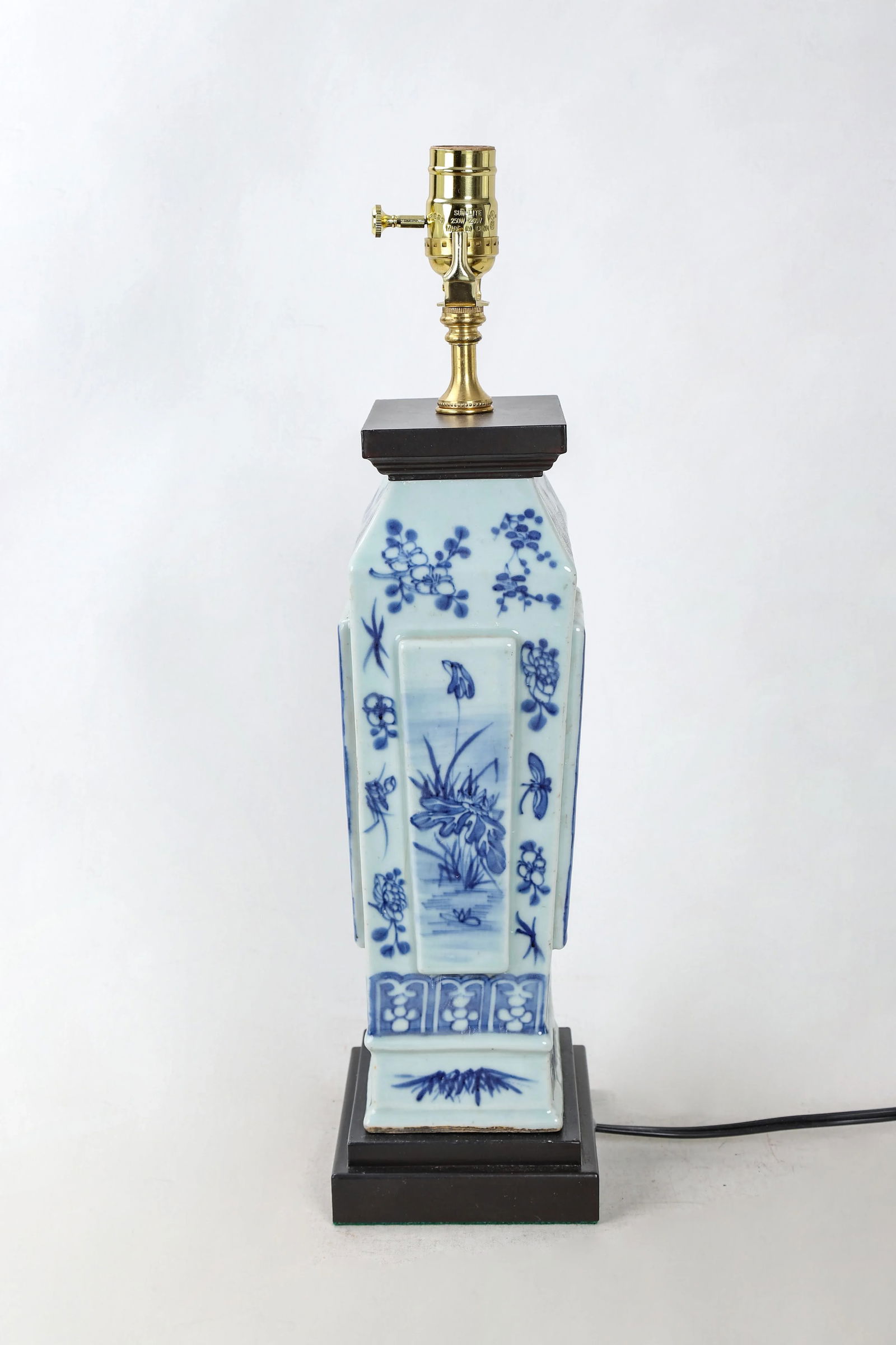 Vintage Qing Dynasty Blue and White Porcelain Square Vase Lamp - 5