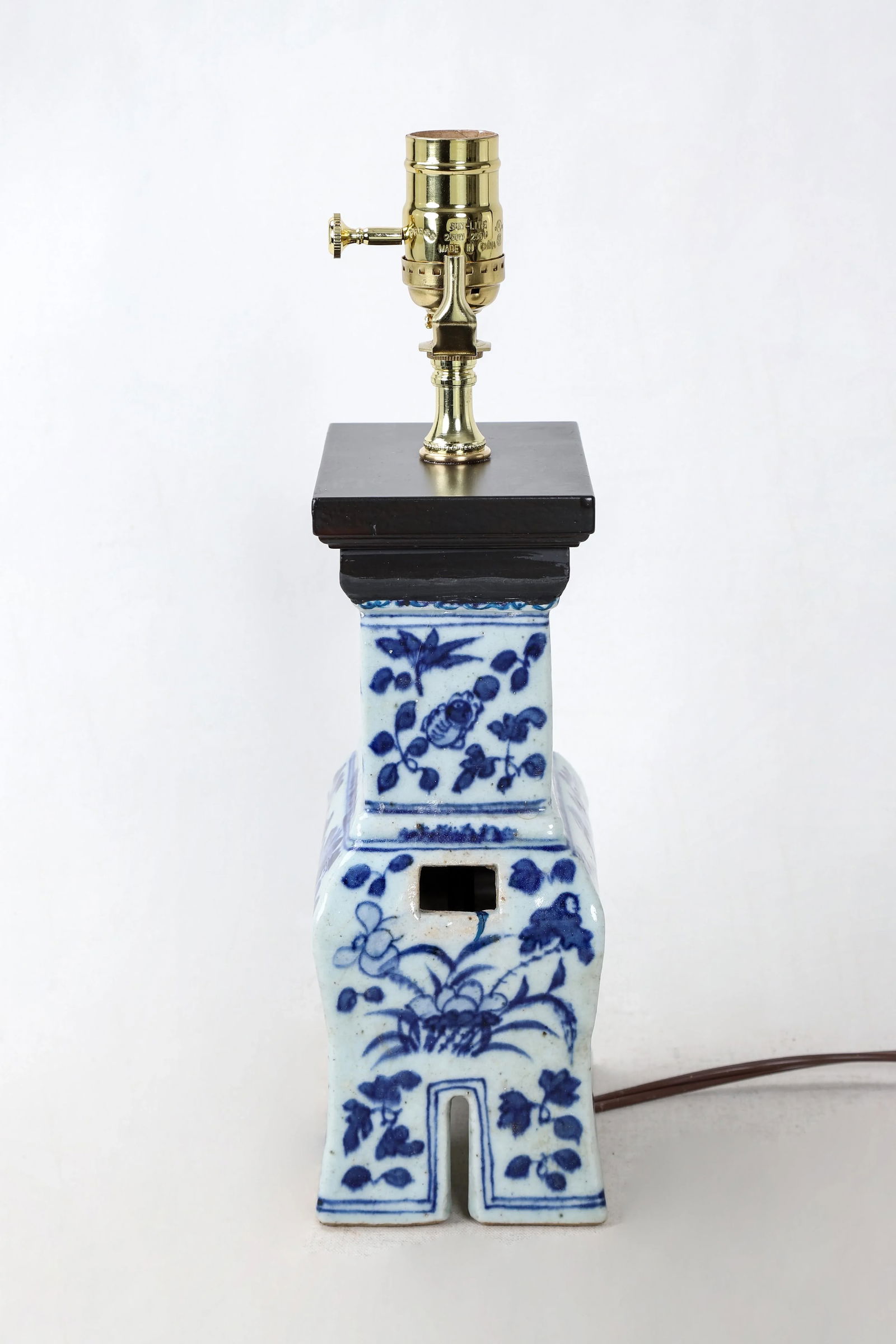 Vintage Blue and White Porcelain Bell Bottom Incense Burner Lamp - 5