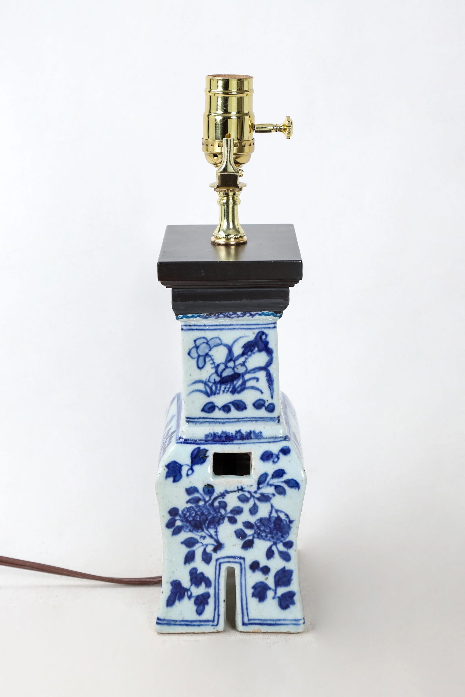 Vintage Blue and White Porcelain Bell Bottom Incense Burner Lamp - 6