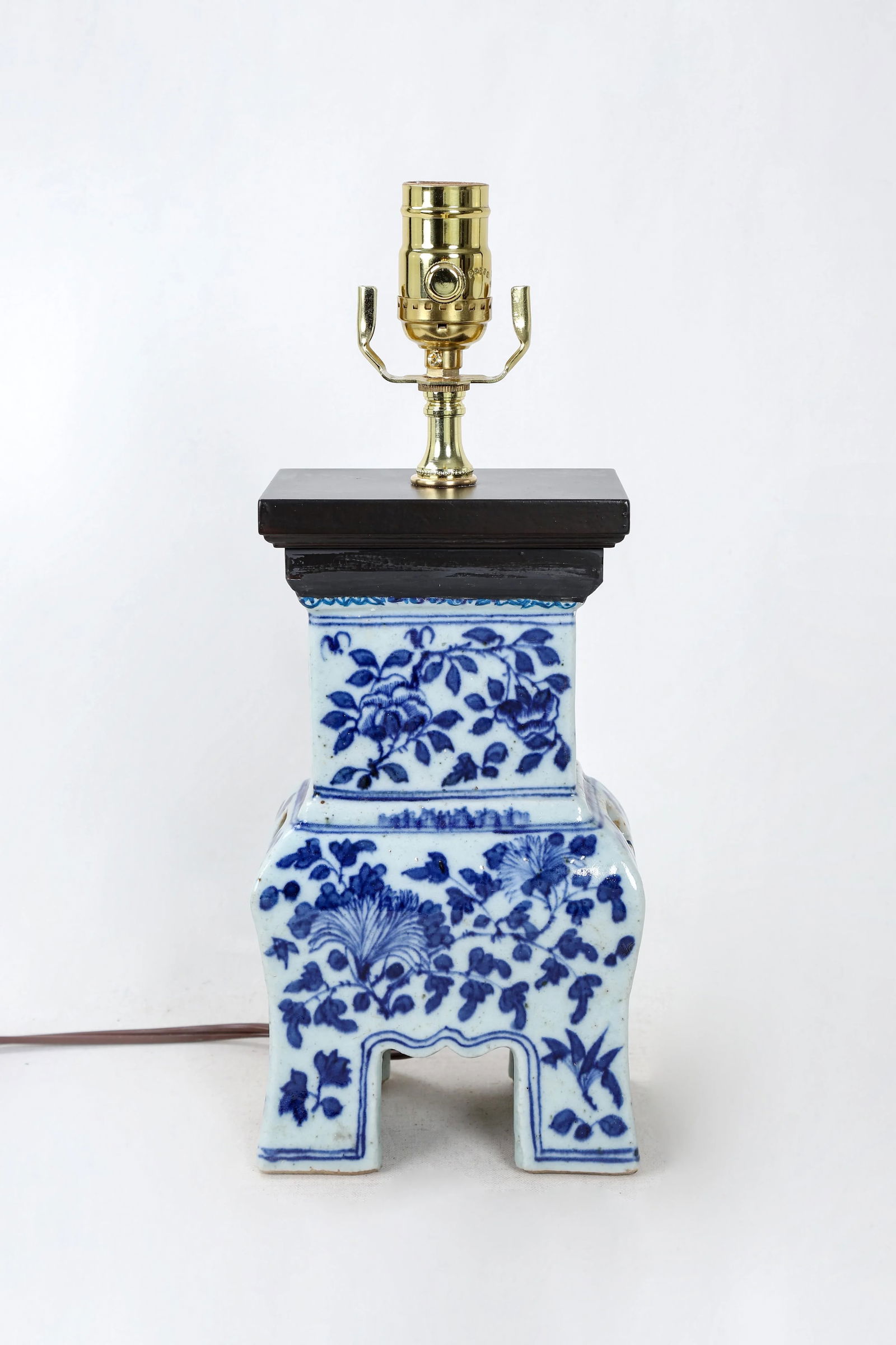 Vintage Blue and White Porcelain Bell Bottom Incense Burner Lamp - 8