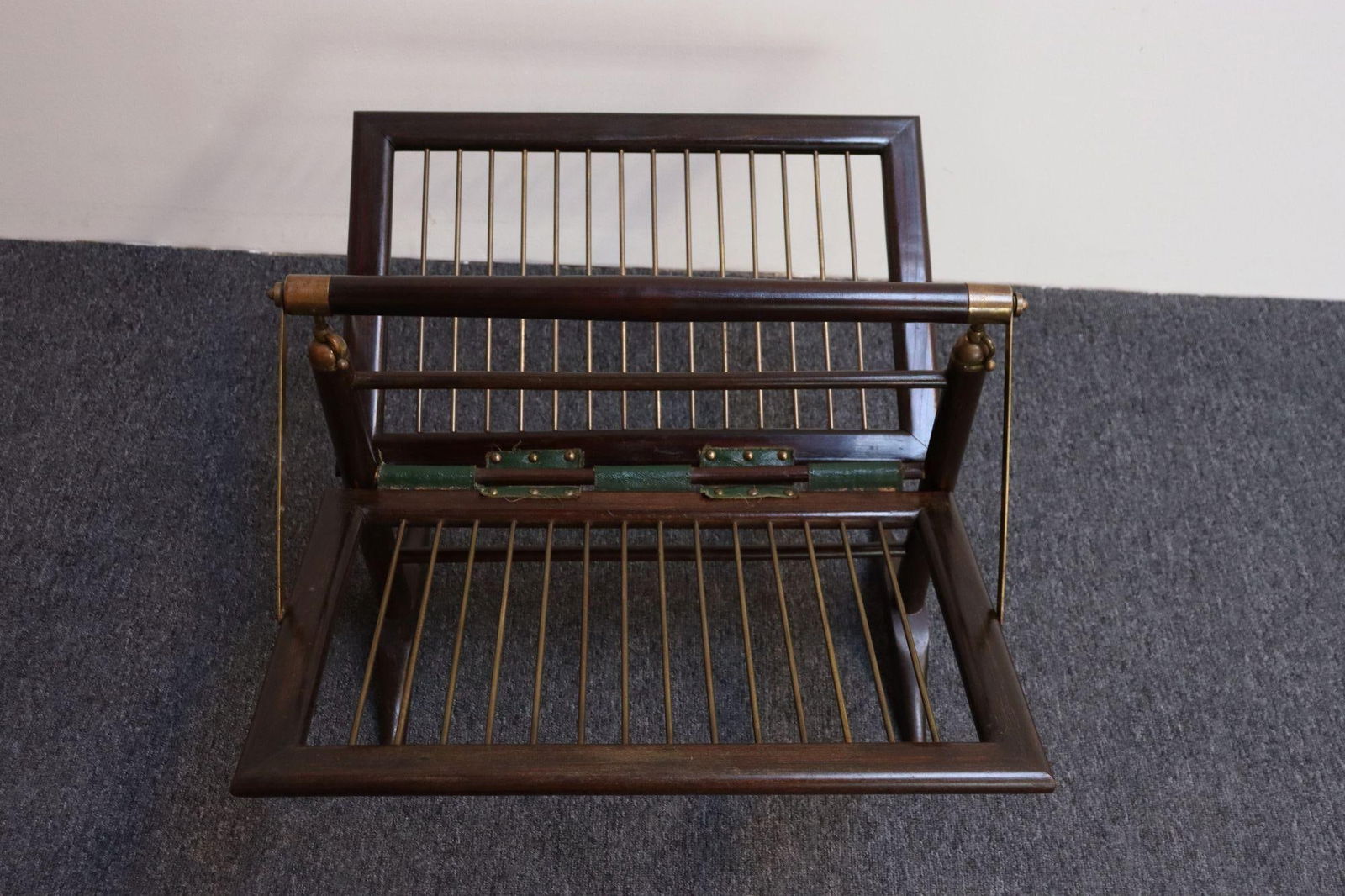 Vintage Italian Mahogany and Brass Collapsible Magazine Rack by Cesare Lacca - 7