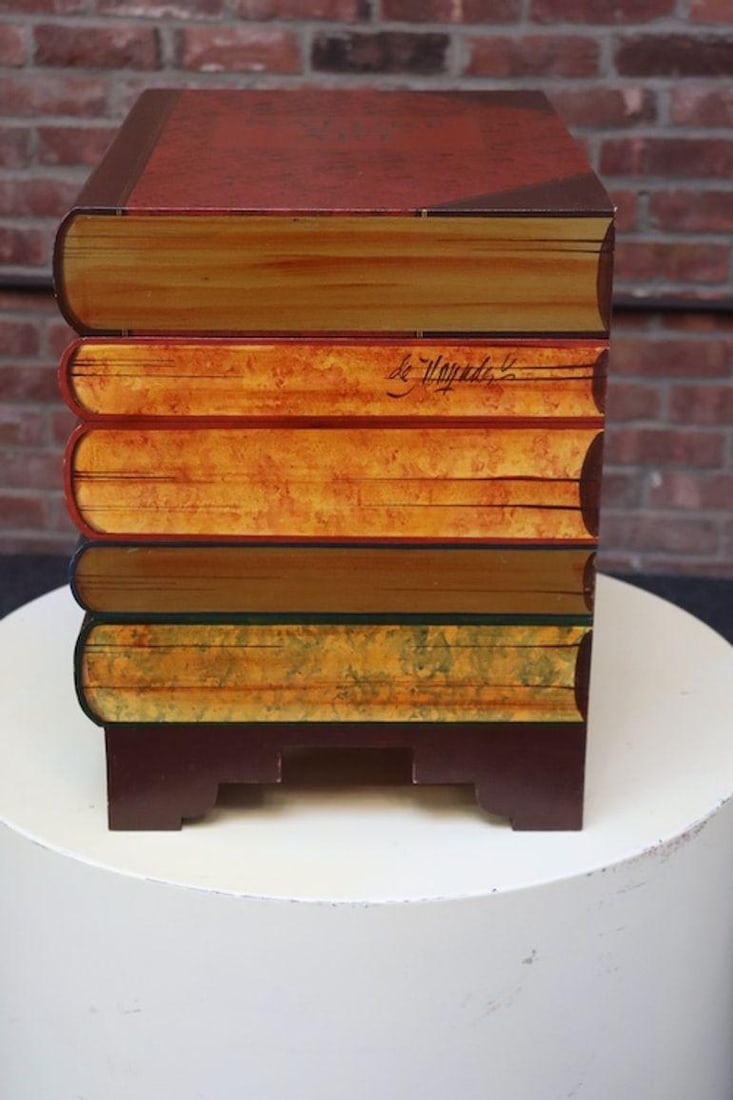 Vintage Trompe l'Oeil Faux Stacked Books Chest / Decorative Box by Don Andres - 4