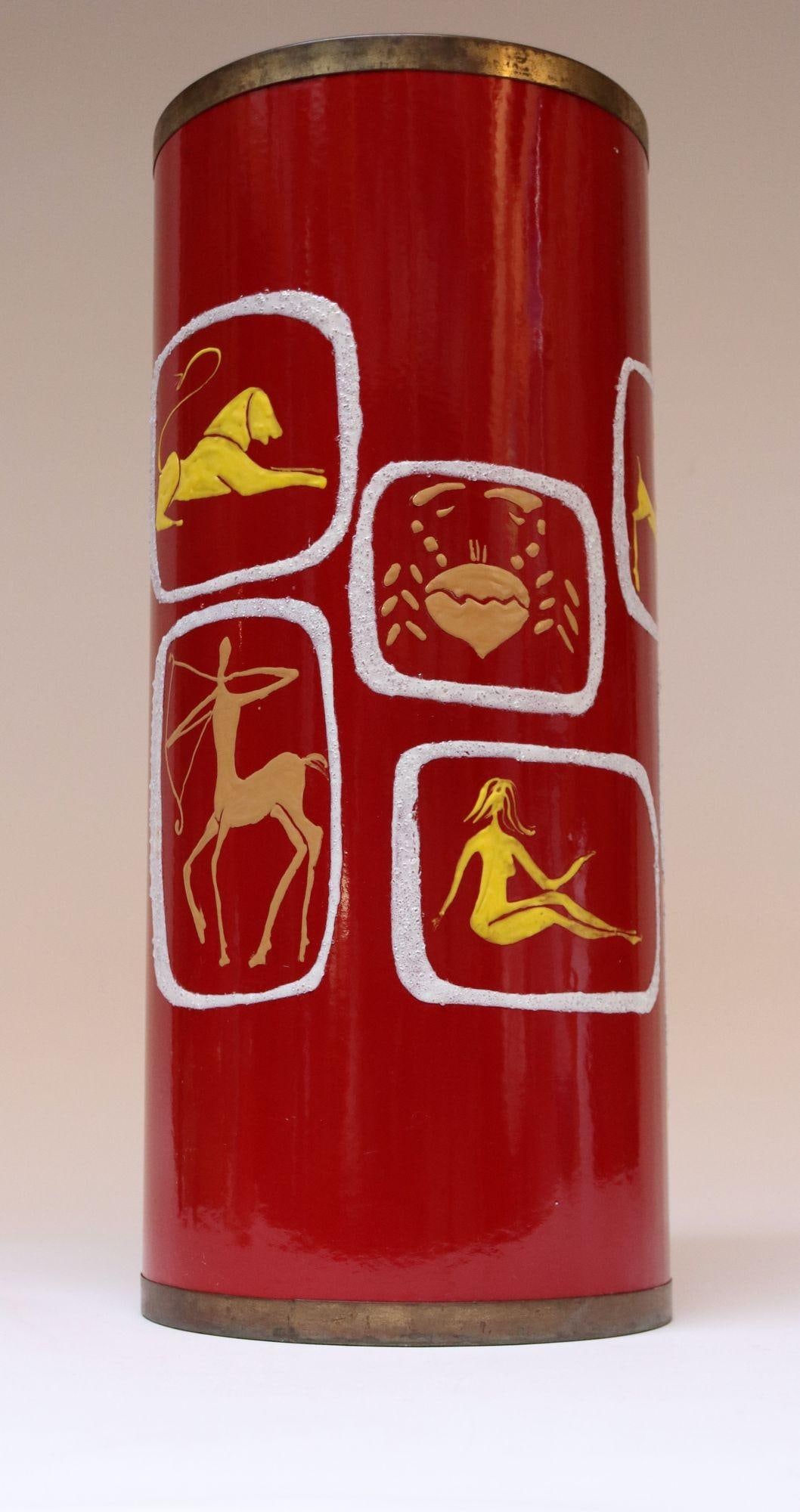 Italian Modernist "Zodiac" Red Umbrella Stand in Enamel and Brass by Siva - 2