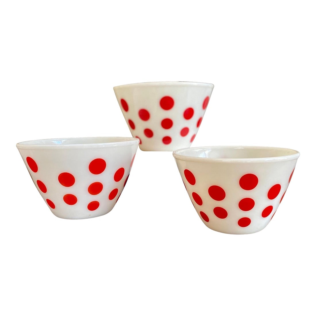 Set of 3 Mid Century Pyrex Glass Bowls, Fire King Brand- Red Dot decor (1 of 12)