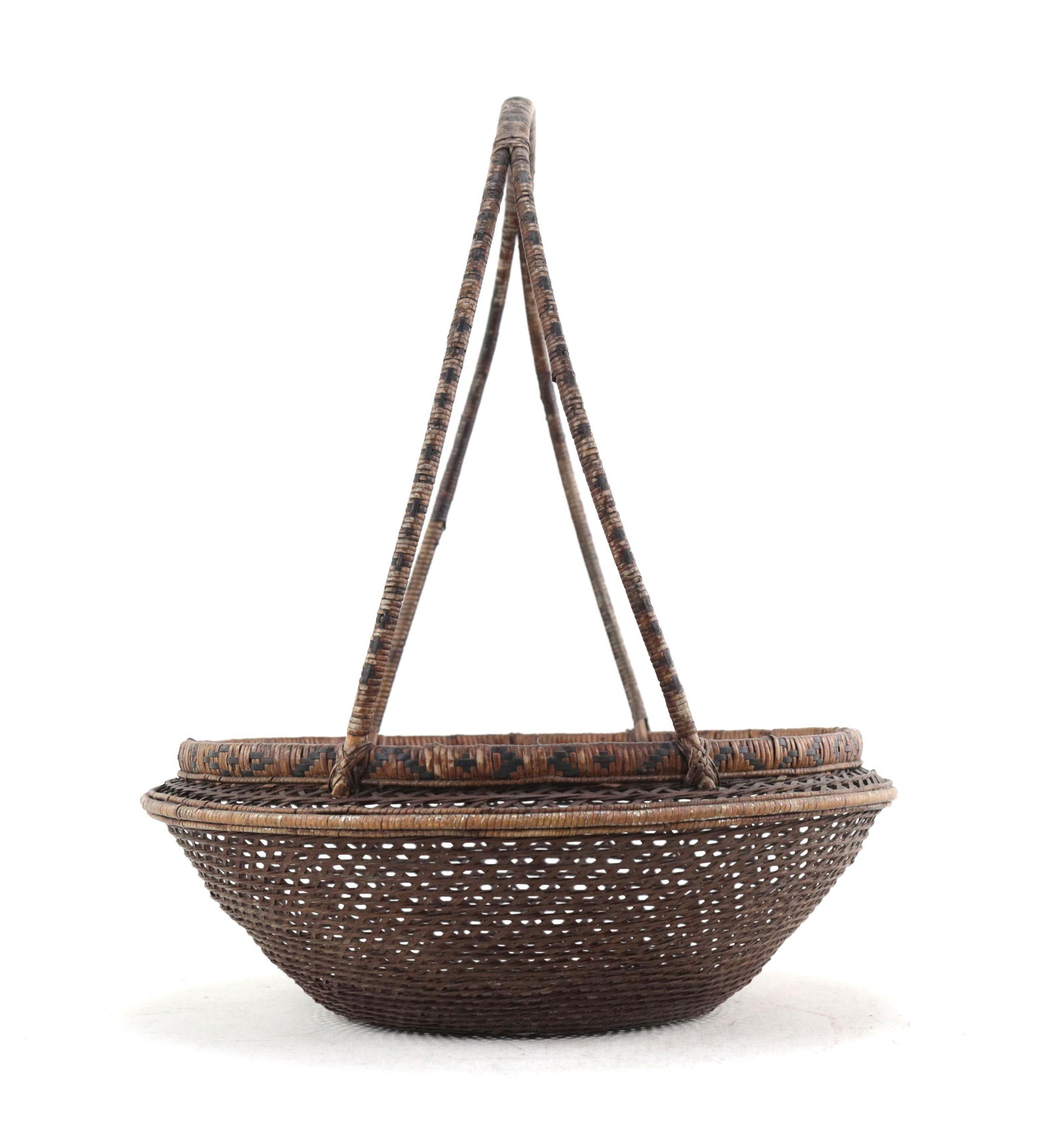 Early 19th Century Chinese Bamboo Woven Basket - 3