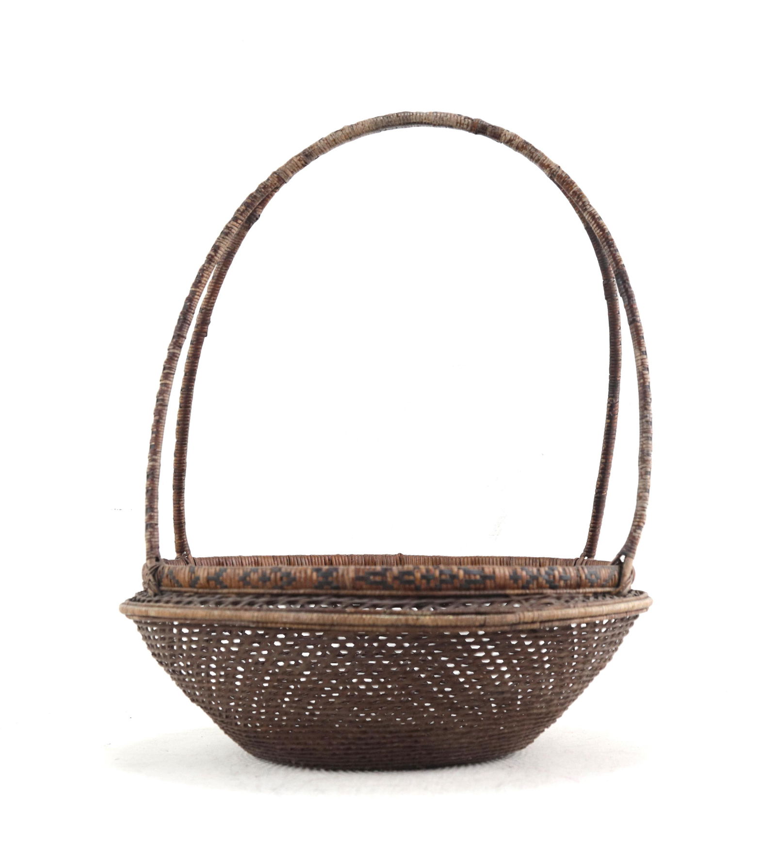 Early 19th Century Chinese Bamboo Woven Basket - 4