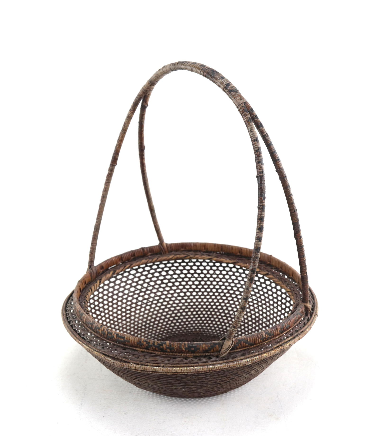 Early 19th Century Chinese Bamboo Woven Basket - 9