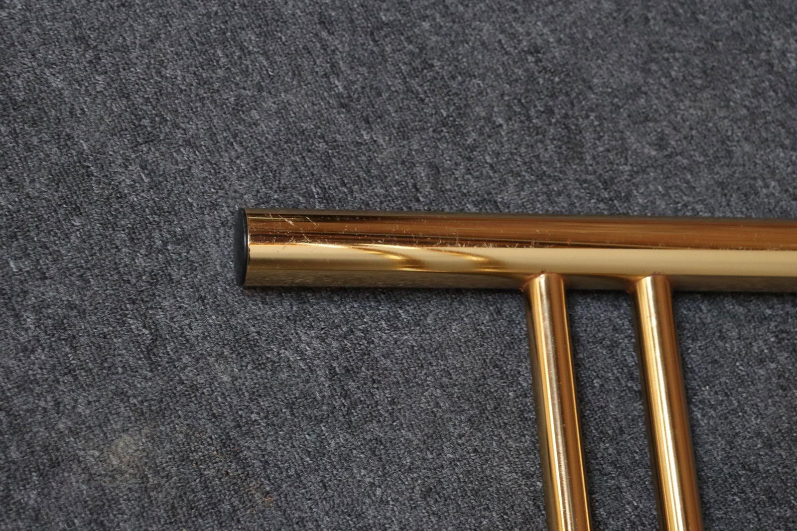 Pair of Vintage Italian Valets / Dress Boys in Polished Brass and Lacquered Wood - 12