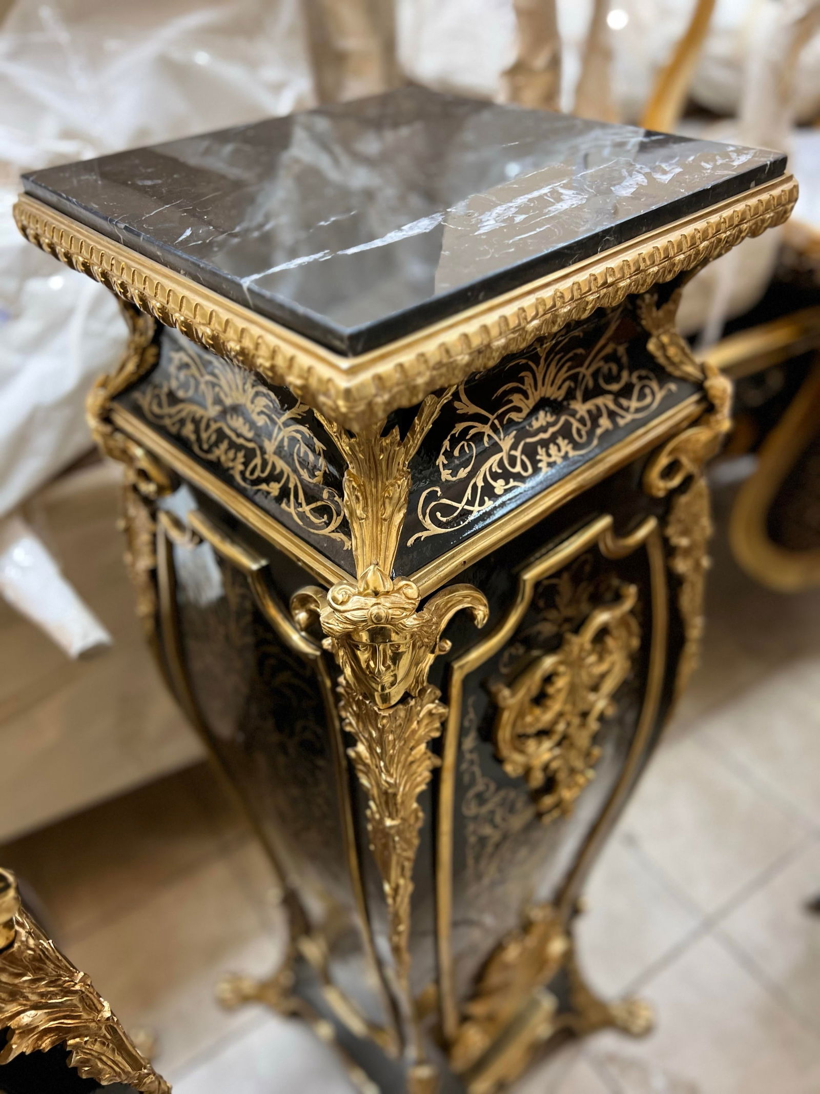 Pair of 1960s Louis XV Boulle Pedestal Table Stands French Inlay Black Italian Marble Top - 4