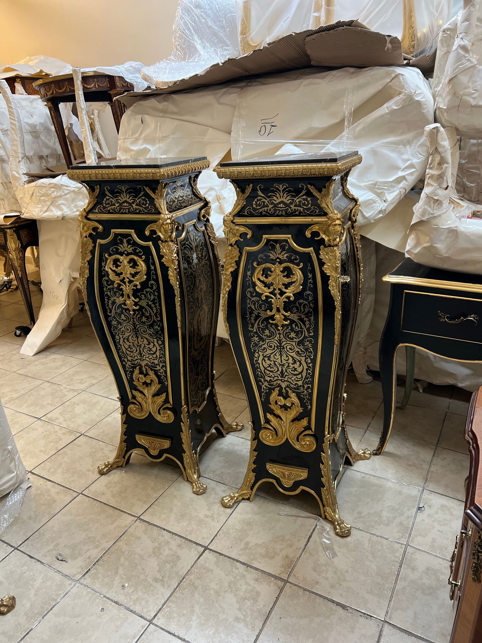 Pair of 1960s Louis XV Boulle Pedestal Table Stands French Inlay Black Italian Marble Top - 7