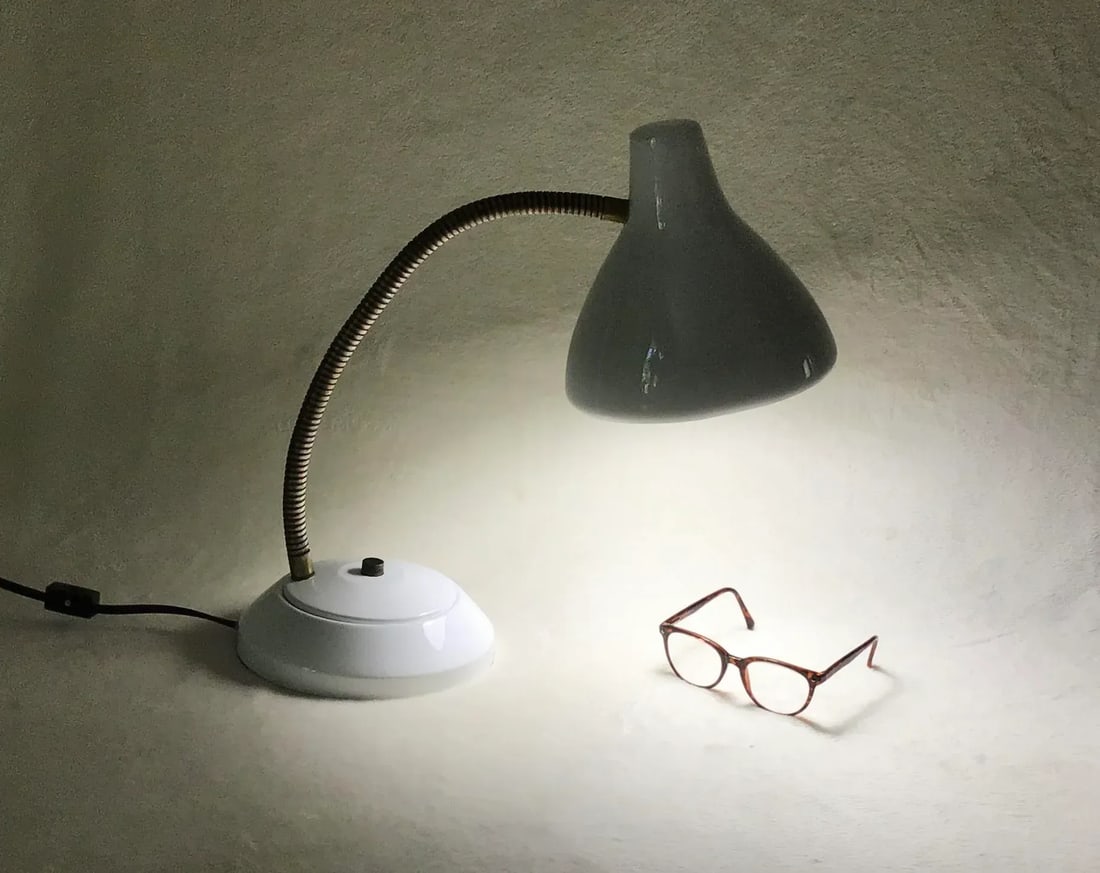 1950s Mid-Century Industrial White Metal Desk Lamp - 3