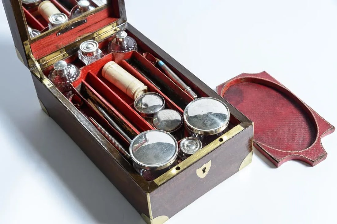 Military Officer's Fitted Campaign Box - 3