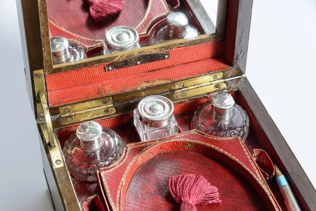 Military Officer's Fitted Campaign Box - 4