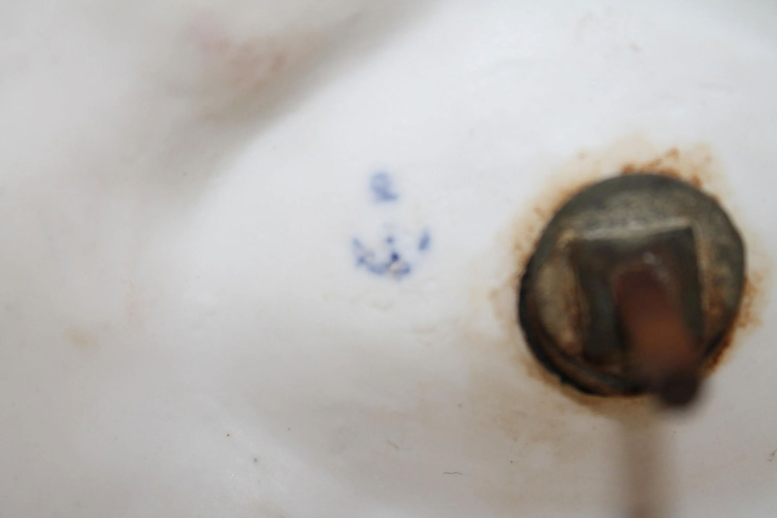 19th Century German Porcelain Figural Centerpiece / Compote - 10