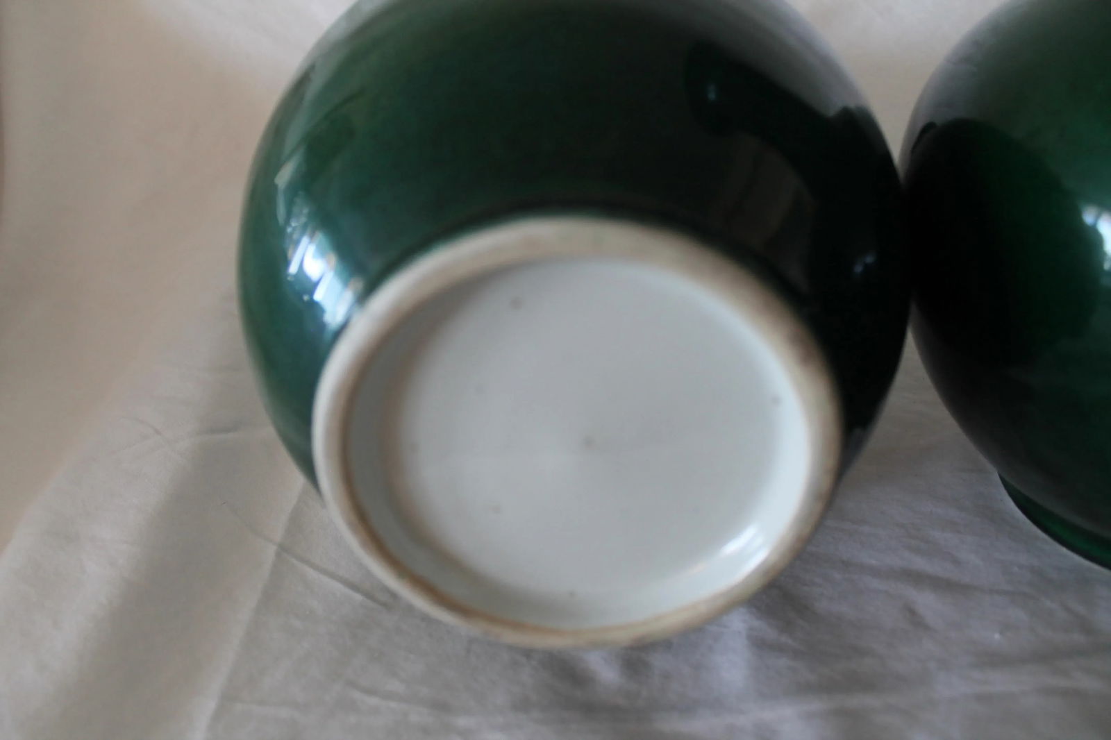 Pair of 19th Century Chinese Green Porcelain Vases - 4