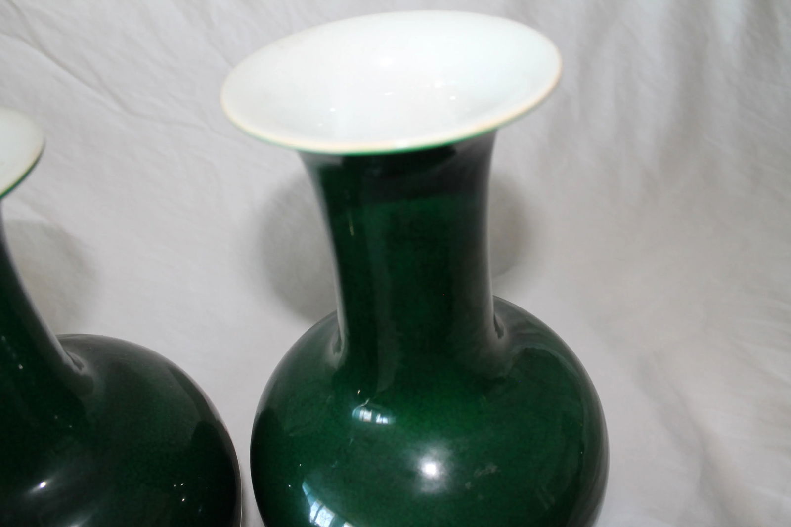 Pair of 19th Century Chinese Green Porcelain Vases - 7