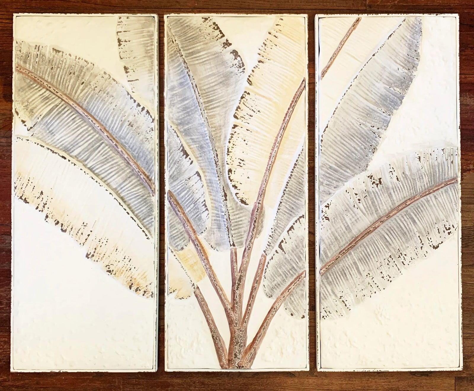 Large Fanning Banana Leaves Painted and Pressed Tin Triptych by Kalalou - 3 Pieces - 13