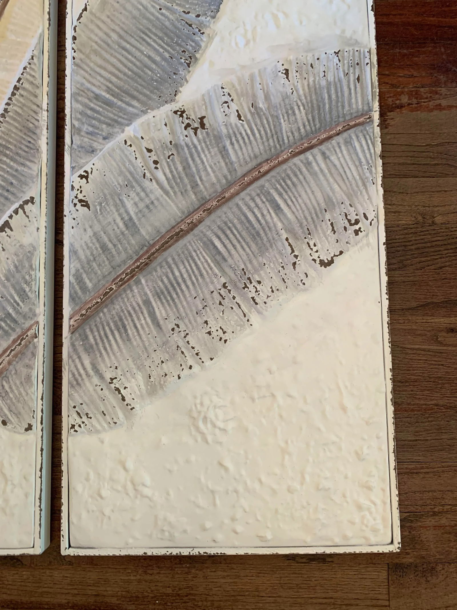 Large Fanning Banana Leaves Painted and Pressed Tin Triptych by Kalalou - 3 Pieces - 9