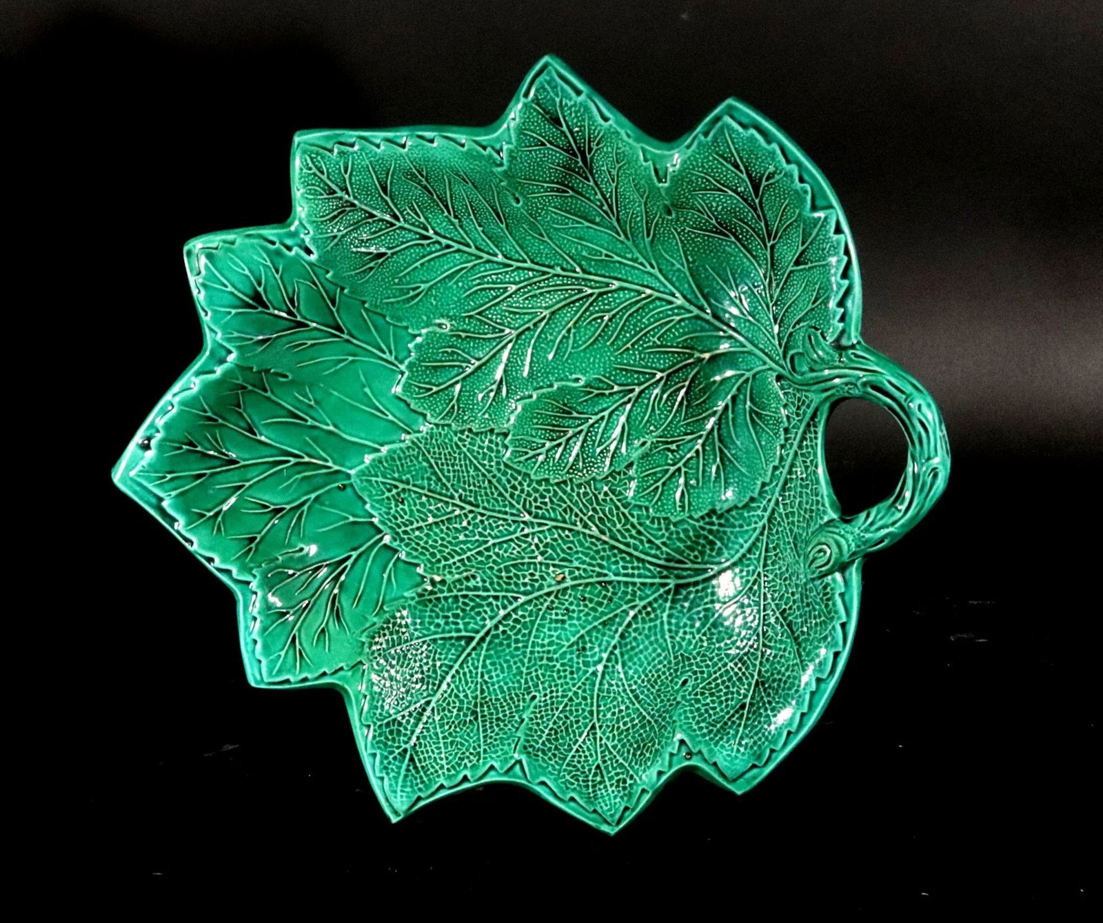 English Pottery Greenware Leaf Dishes, Brameld- A Pair - 3