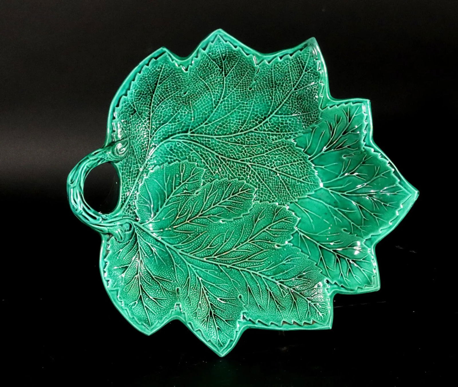 English Pottery Greenware Leaf Dishes, Brameld- A Pair - 6