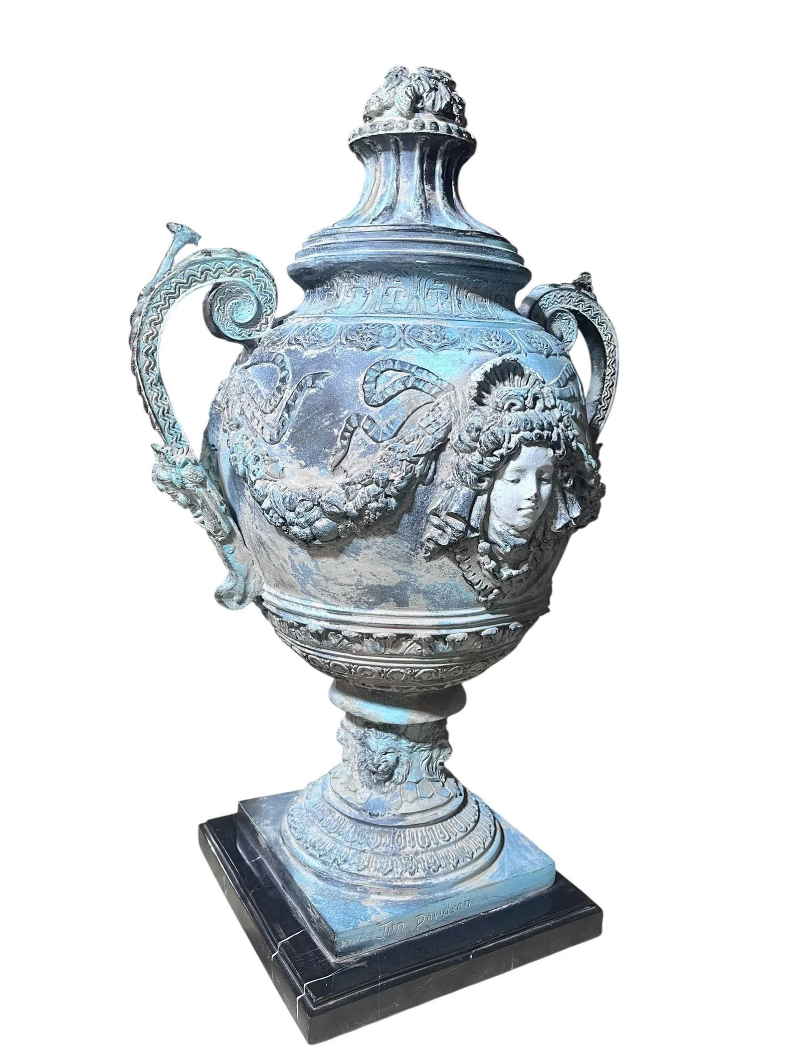 1980s Continental Neoclassical Figured Bronze Urn With Marble Base - 4