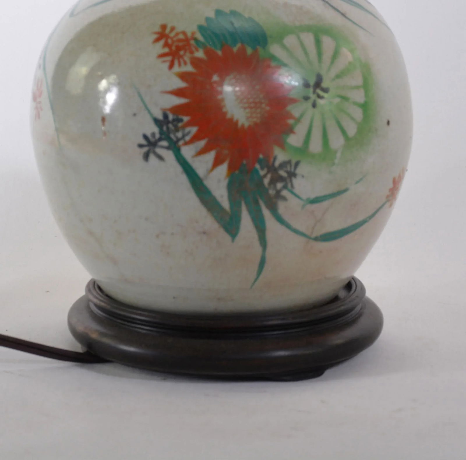 Early 20th Century Chinese Famille Rose Table Lamp - 5