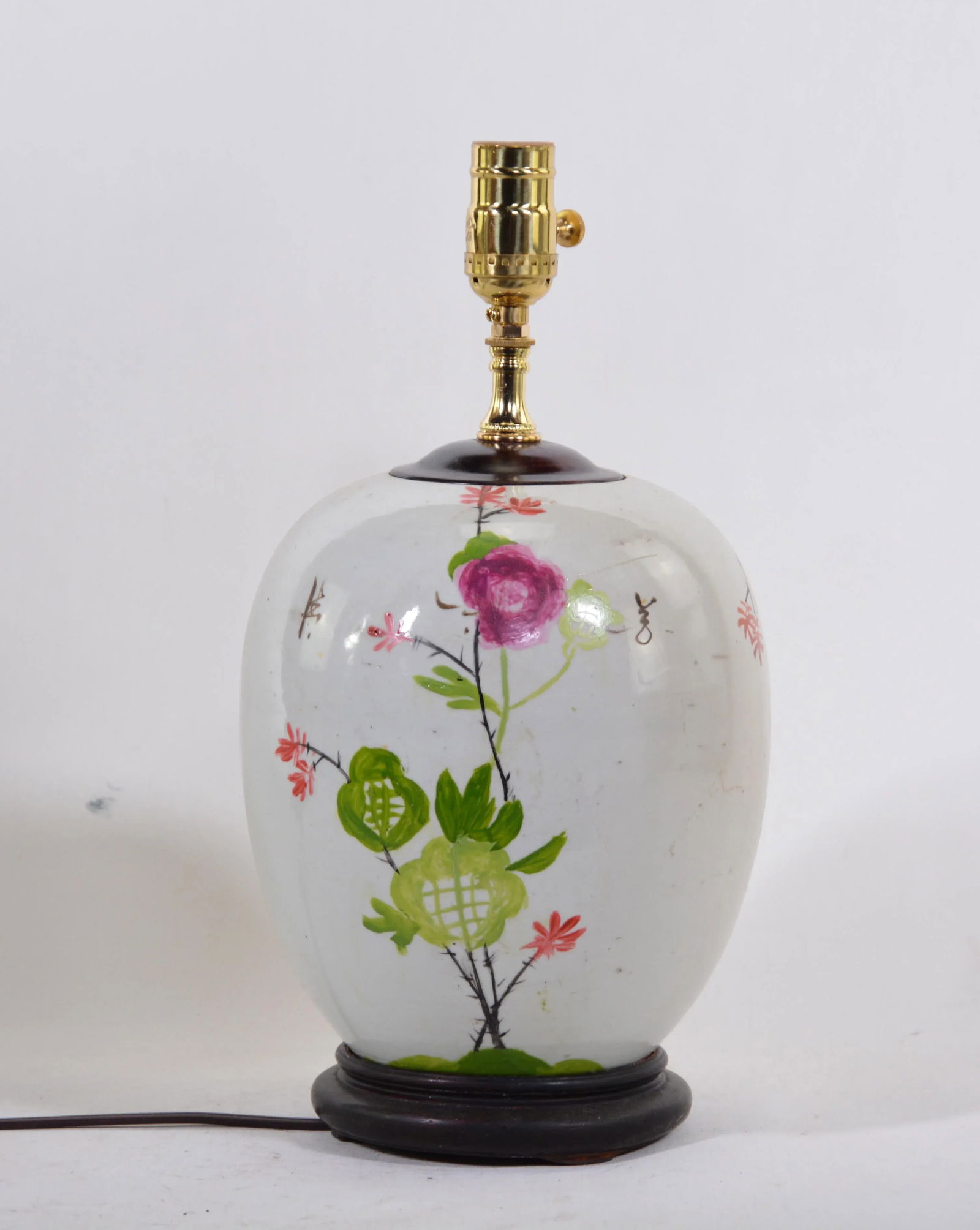 20th Century Chinese Famille Rose Jar Table Lamp With Bird and Peony - 4