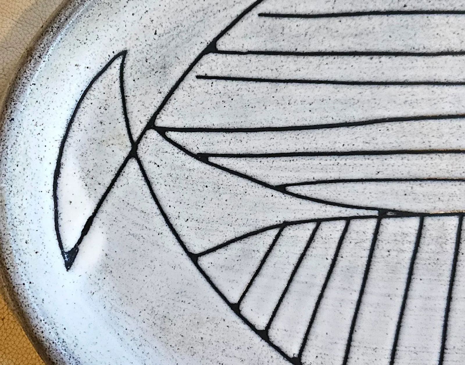 Mid-Century Modern Jacques Pouchain Large Oval Platter With Stylized Fish Motif - 2