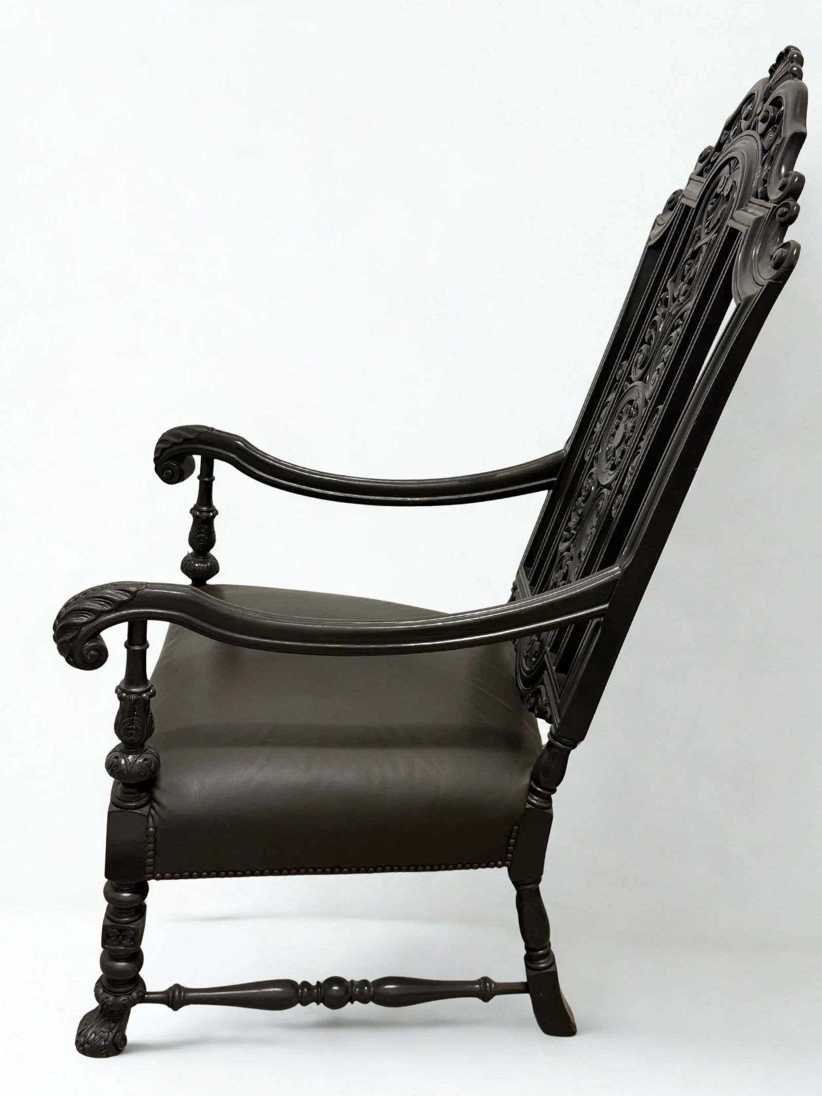Late 19th Century Ornately Carved Renaissance Revival Accent Chair, Throne Style - 2