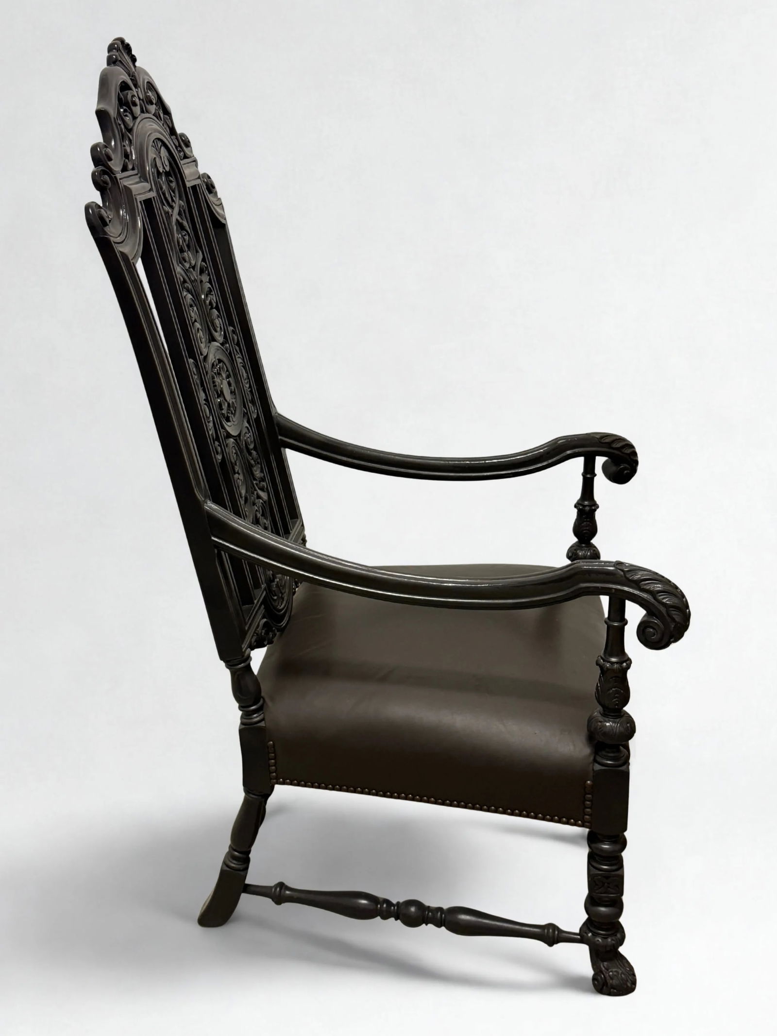 Late 19th Century Ornately Carved Renaissance Revival Accent Chair, Throne Style - 4