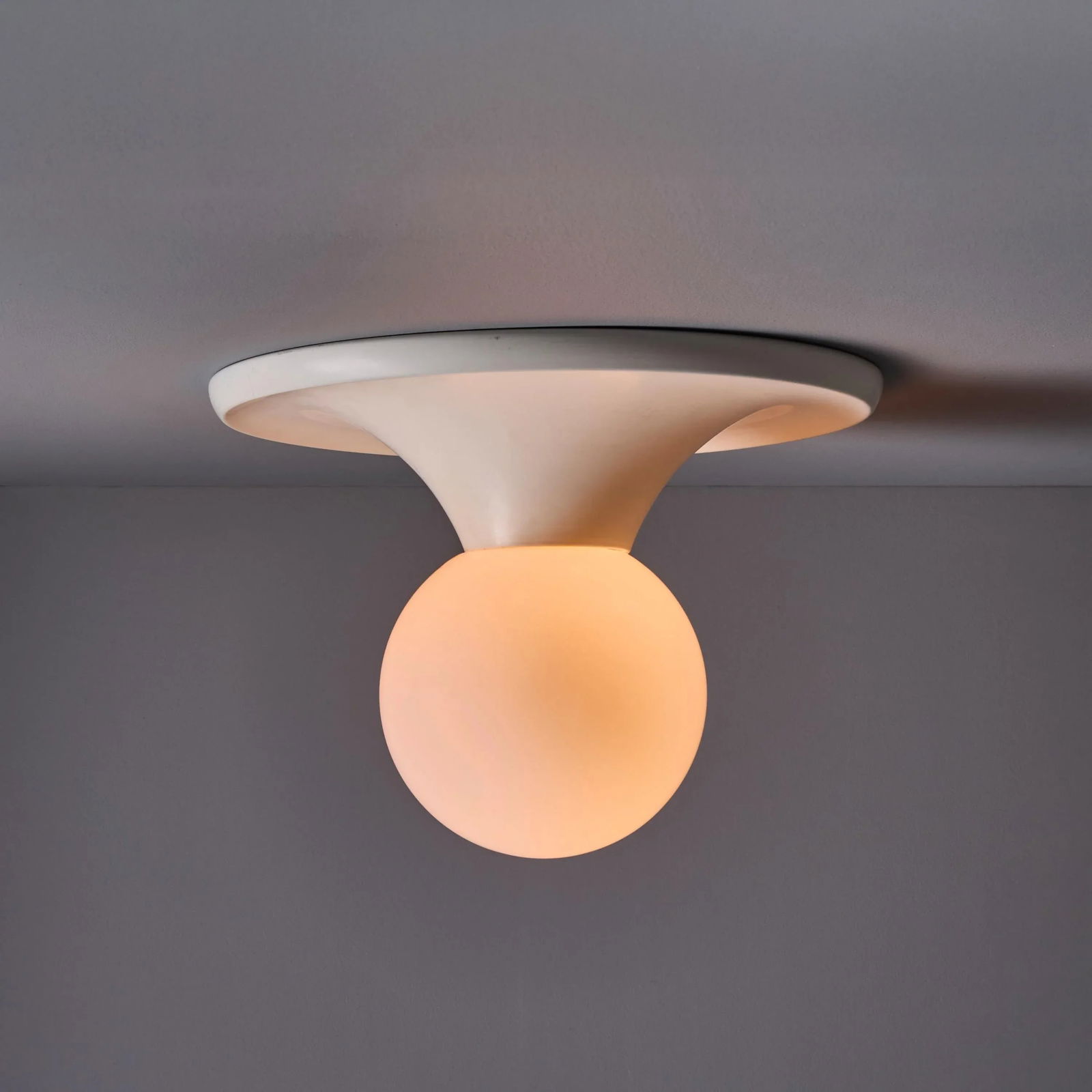 1960s Flos Achille & Pier Giacomo Castiglioni White 'Light Ball' Ceiling Lamp - 4