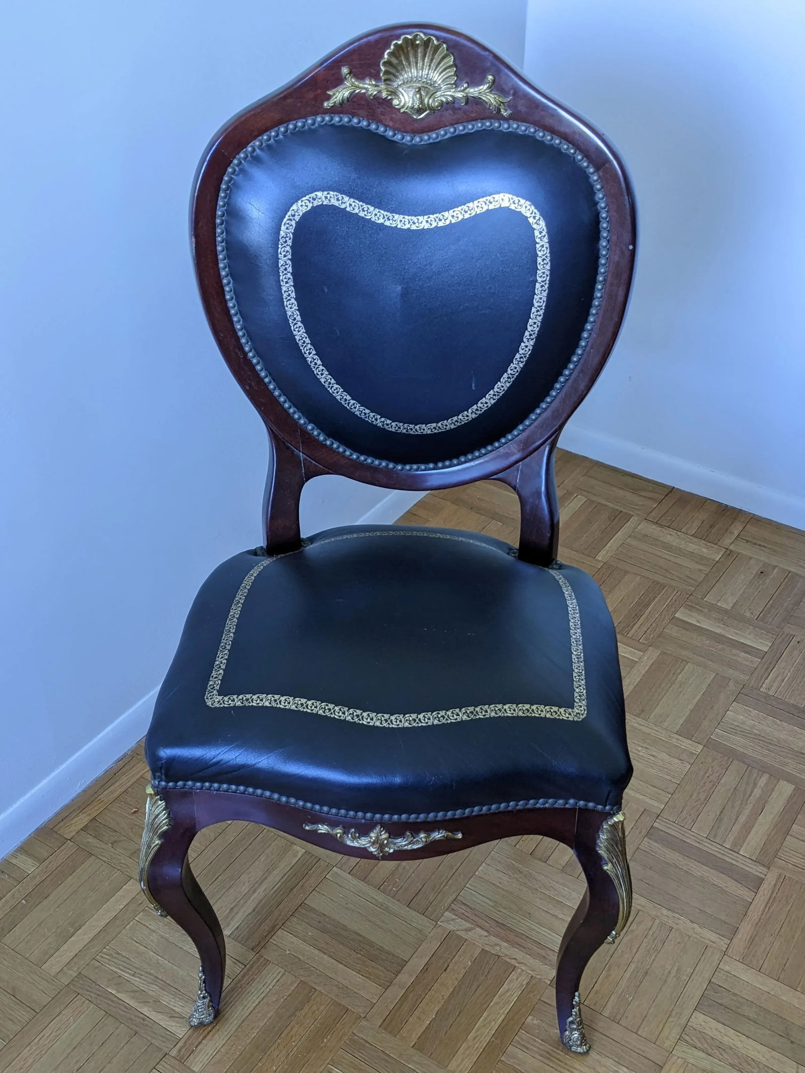 Heart Shape Late 18th Century Beautiful Wood, Brass, Leather Chair - 2