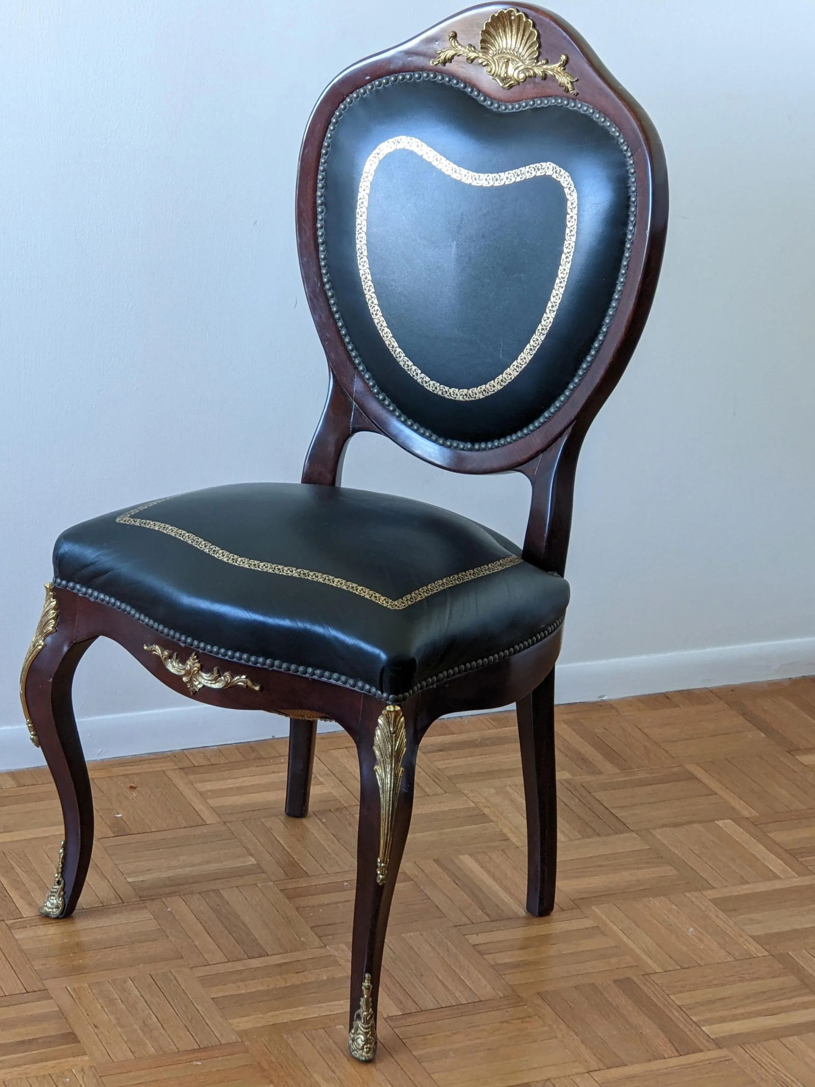 Heart Shape Late 18th Century Beautiful Wood, Brass, Leather Chair - 5