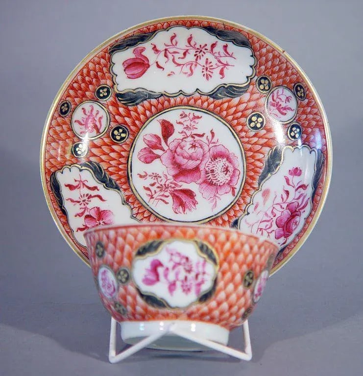 18th Century Chinese Export Coral & Puce Porcelain Tea Service - 10
