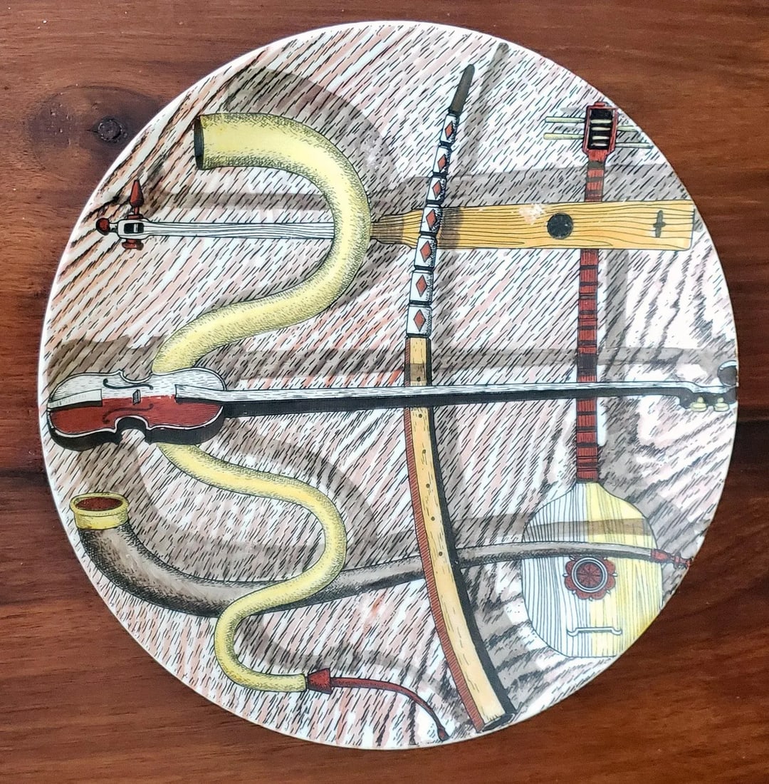 Piero Fornasetti Ceramic Plates Decorated With the Orchestra Pattern. (15 Plates) - 10