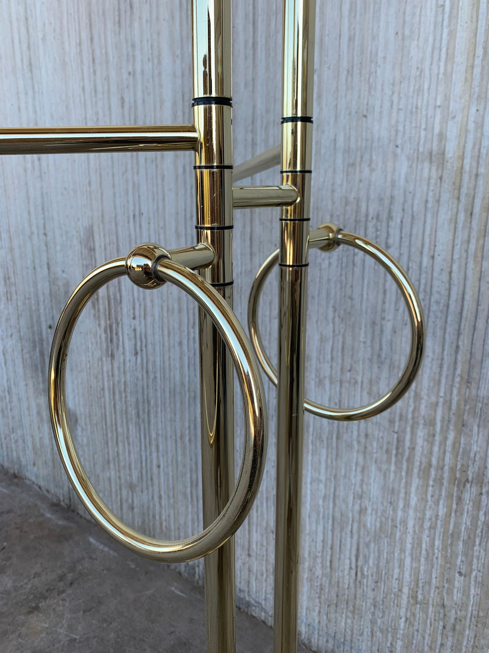 Mid Century Modern Italian Brass Coat Stand With Round Base, Italy, 1970s - 4