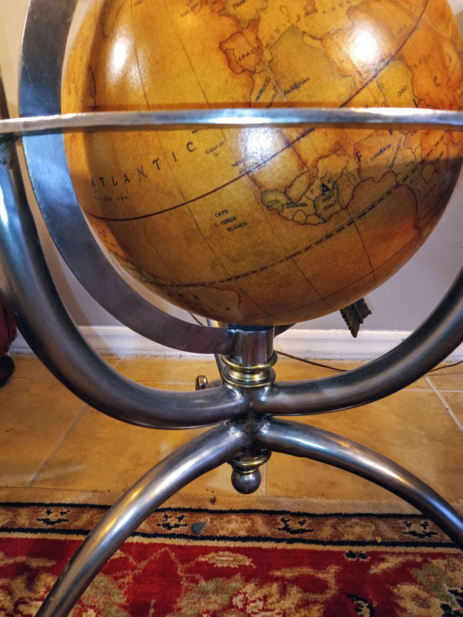 Vintage Italian Globe Glass Coffee Table - 2