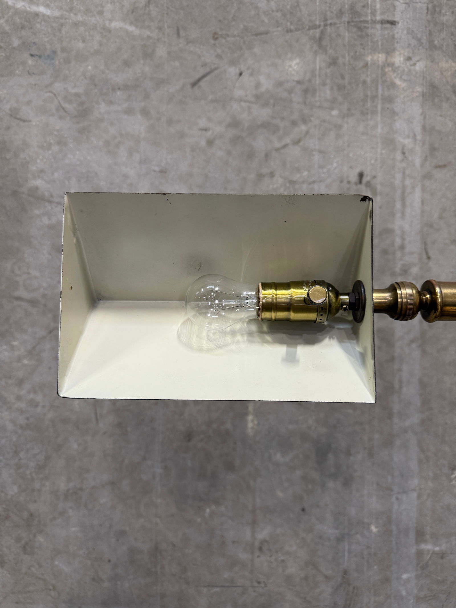 1960s Mid Century Adjustable Floor Lamps "” Brass & Textured Metal Directional Lamps (Pair) - 10