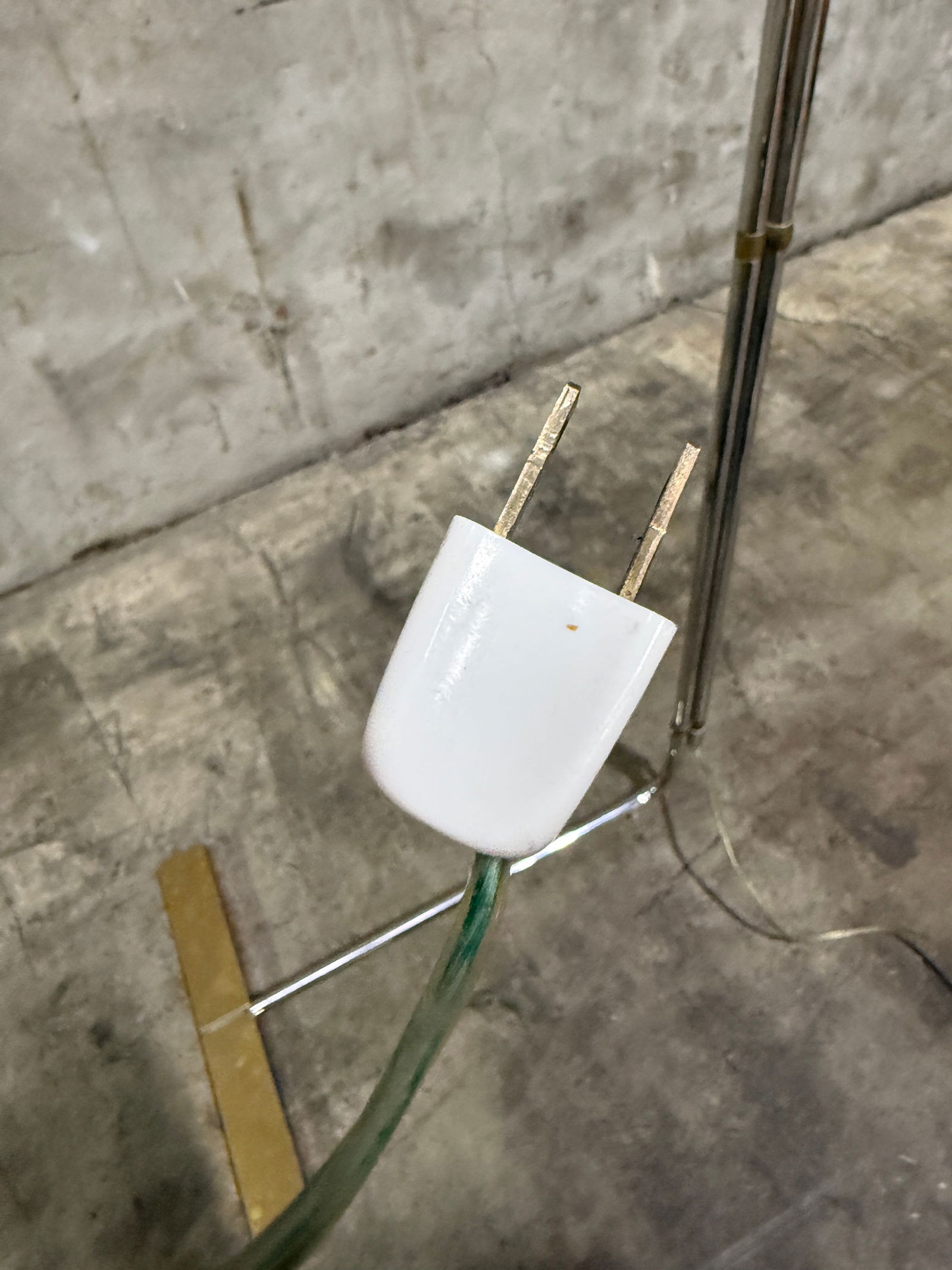 1960s Mid Century Adjustable Floor Lamps "” Brass & Textured Metal Directional Lamps (Pair) - 12