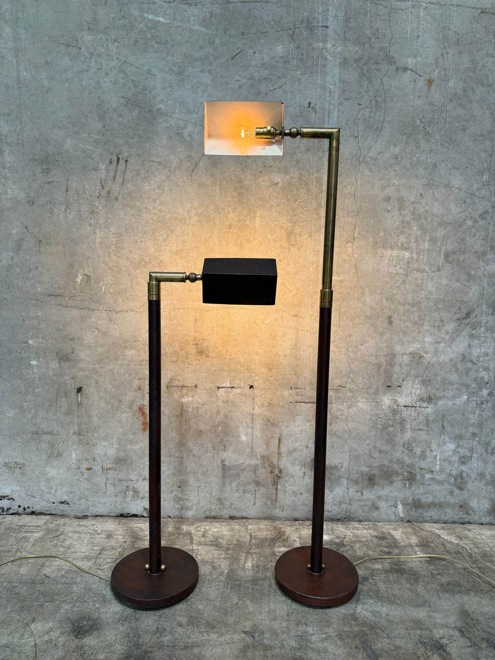 1960s Mid Century Adjustable Floor Lamps "” Brass & Textured Metal Directional Lamps (Pair) - 4