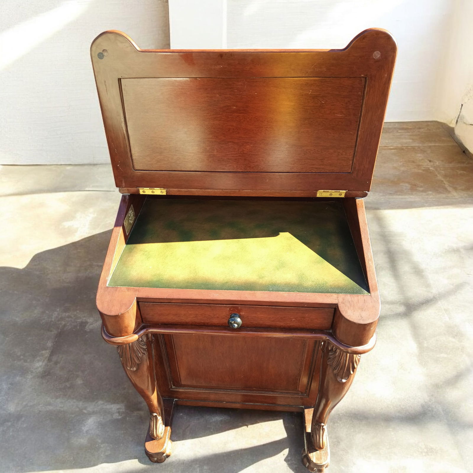 Grosvenor 41 Davenport Desk - 11