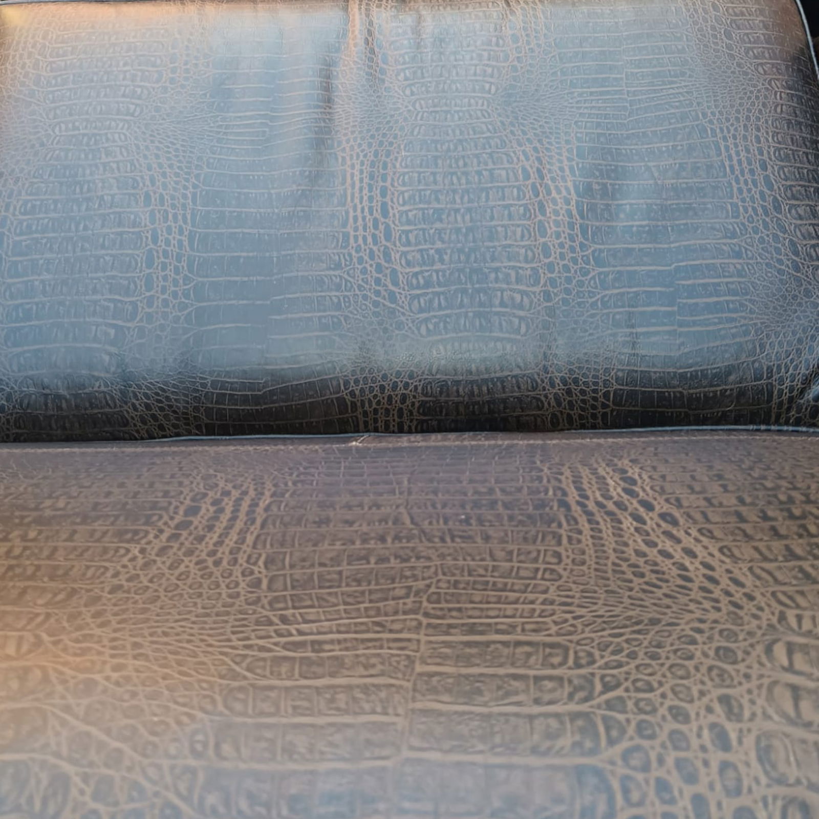 Vintage Royale Usa 'Croc' Wingback Chair & Half, Pillow & Ottoman - 9