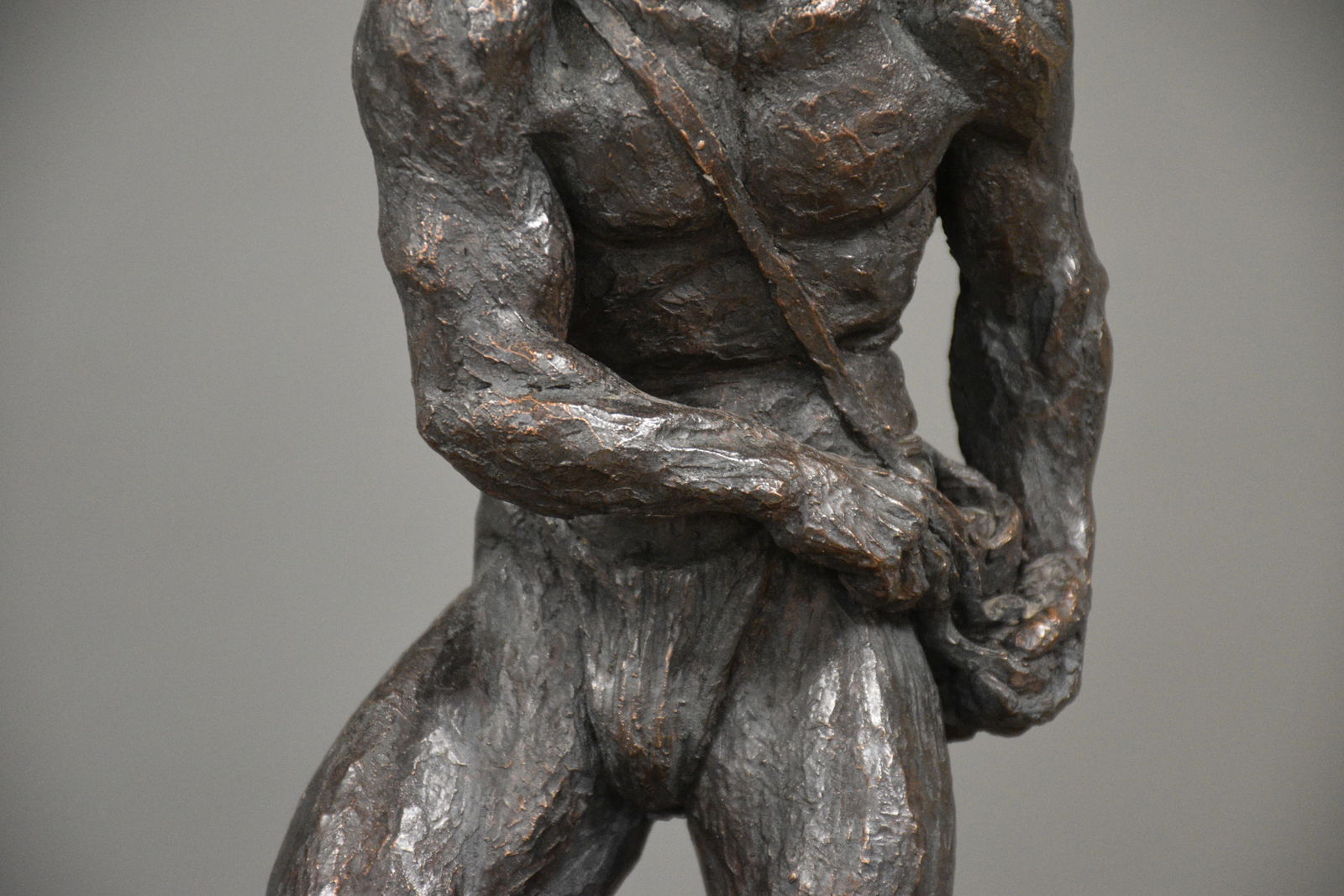 1960s Brutalist Man With a Sling Sculpture Statue by Thomas Holland - 5