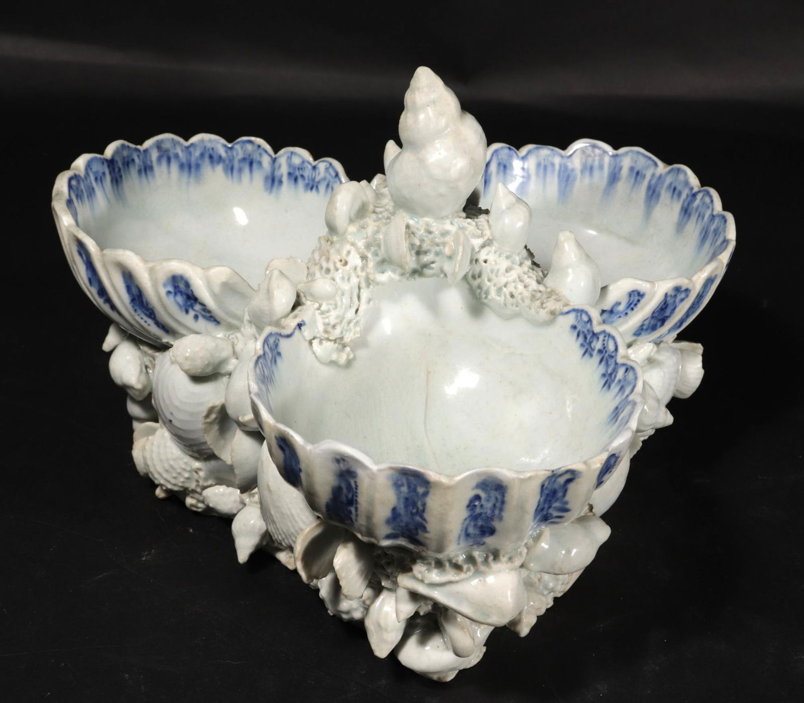 Bow Porcelain Underglaze Blue & White Shell Sweetmeat Stand - 14
