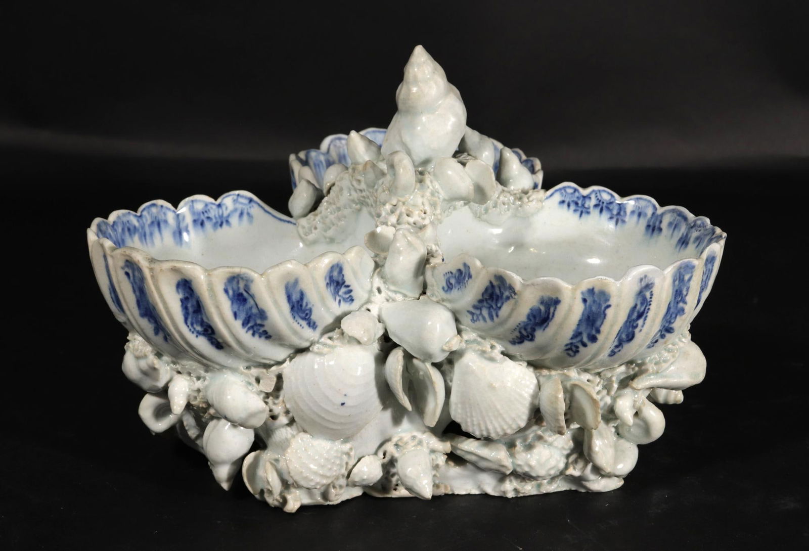 Bow Porcelain Underglaze Blue & White Shell Sweetmeat Stand - 7