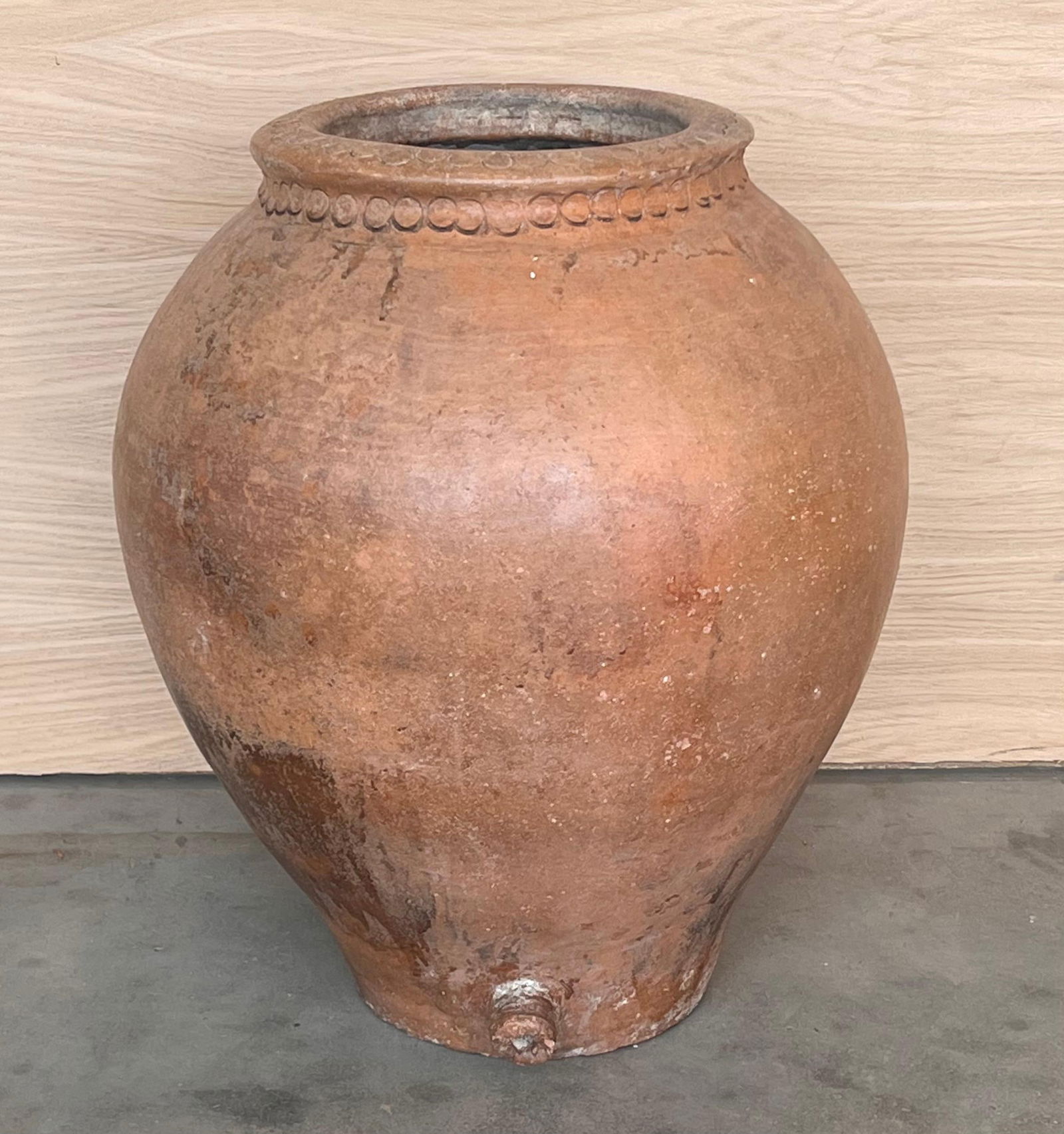 16th Century Spanish Terracotta Vase - 17