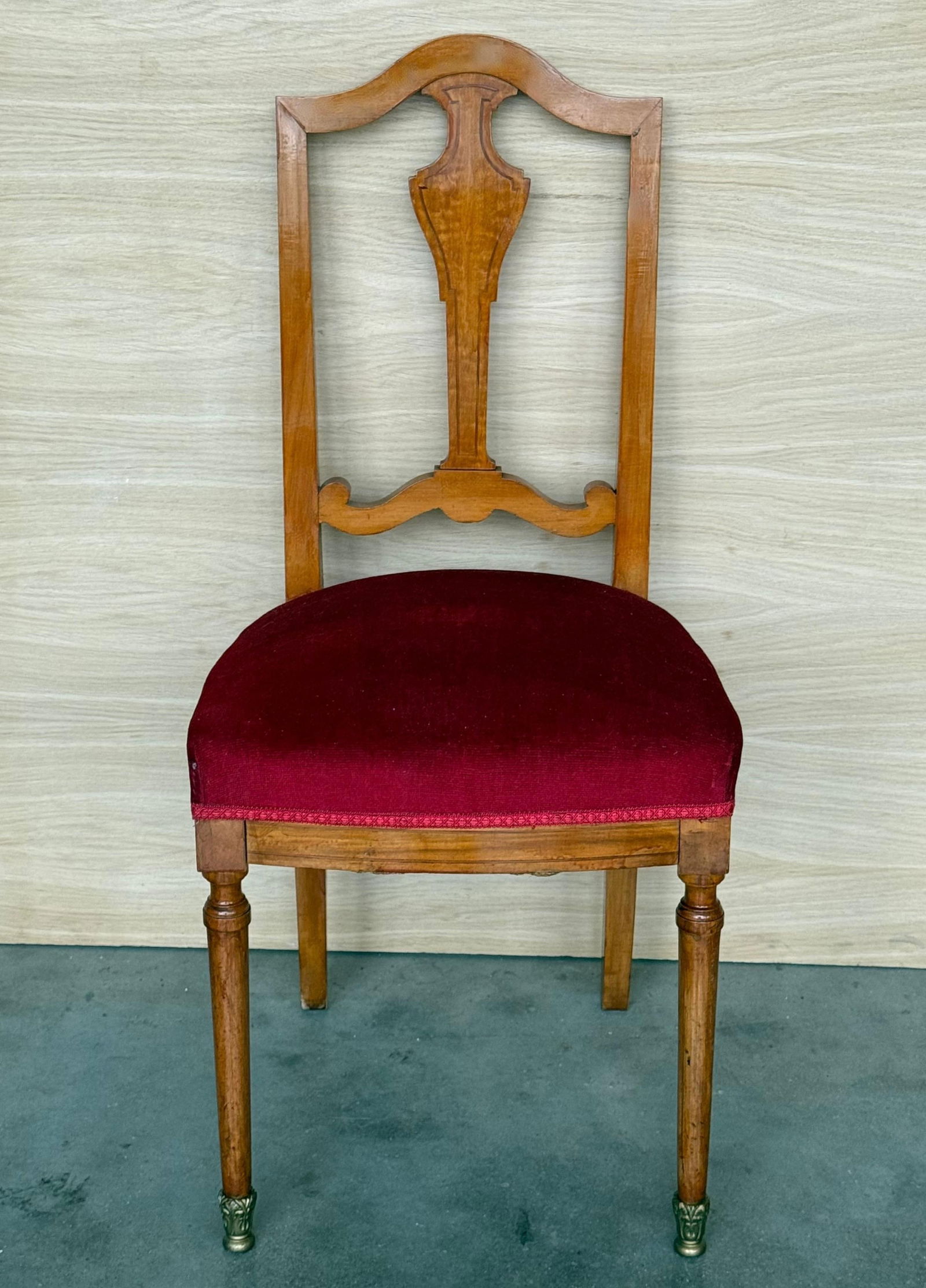 Early 20th Century Late Victorian Oak Ladderback Dining Side Chair with Red Velvet Seat - 16