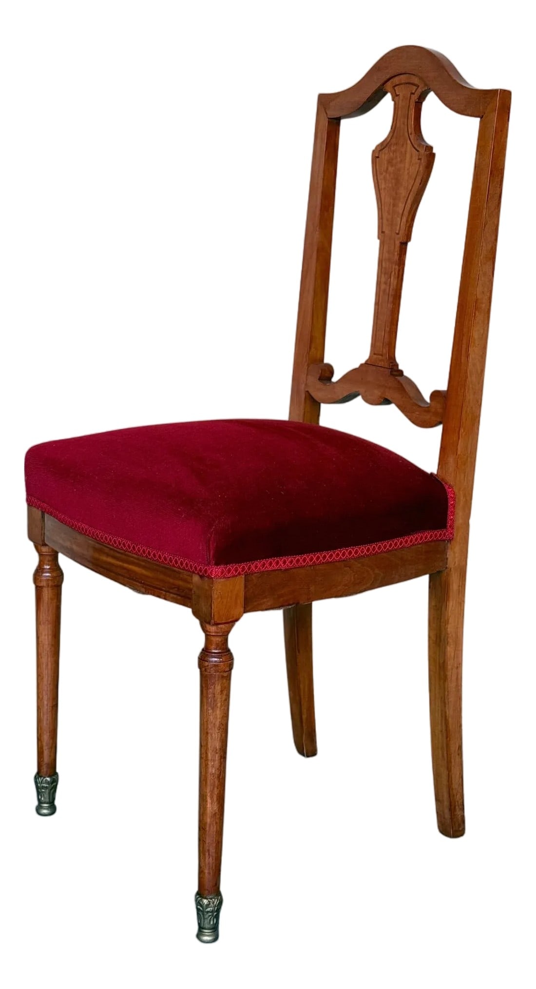 Early 20th Century Late Victorian Oak Ladderback Dining Side Chair with Red Velvet Seat: Late Victorian Oak Dining Side Chair. Features a ladderback and velvet seat. Supports are turned and ribbed. Condition: Alterations: Unknown Imperfections: Some Imperfections Condition Notes: Good Ref